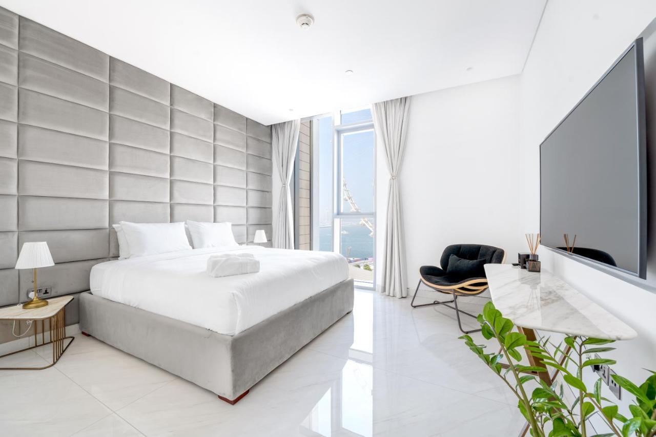 Spectacular 3 Bedroom Condo With Maids Room Facing The Dubai Eye Luaran gambar
