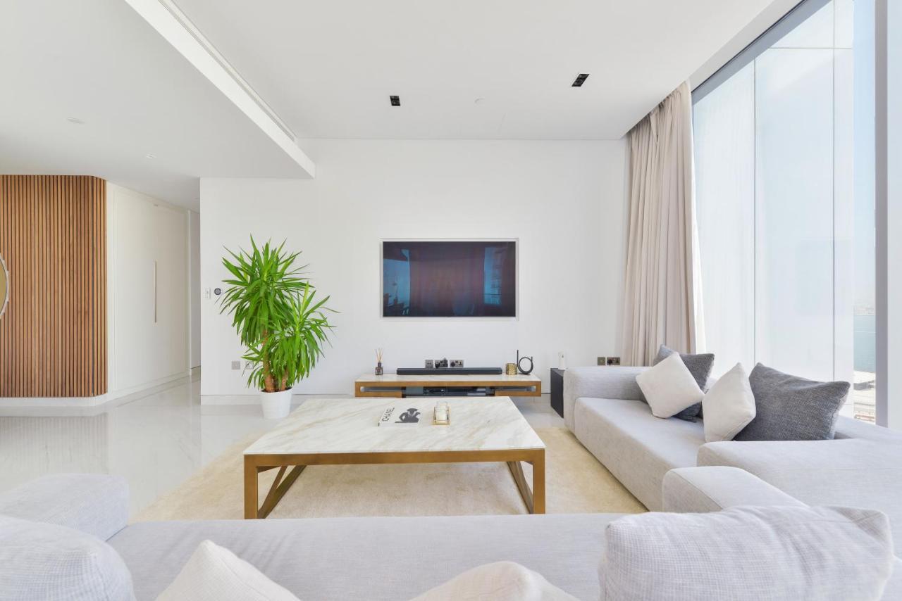 Spectacular 3 Bedroom Condo With Maids Room Facing The Dubai Eye Luaran gambar