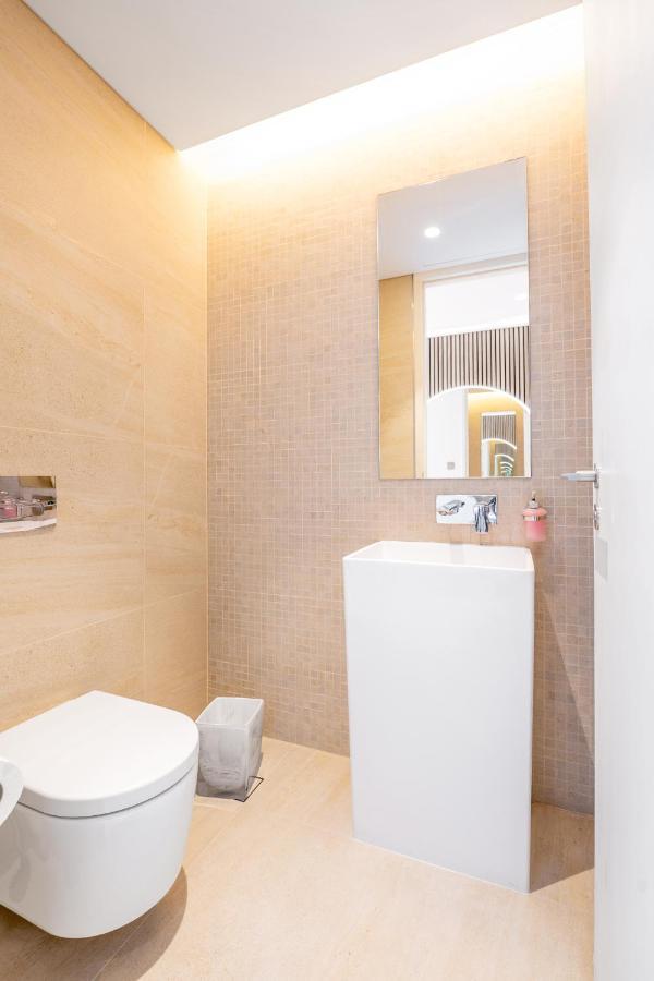 Spectacular 3 Bedroom Condo With Maids Room Facing The Dubai Eye Luaran gambar